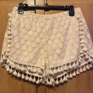 Ban Jara Cream Pom-Pom Trim Women Shorts